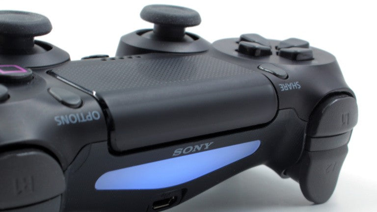 Playstation 4 / PS4 Slim Flashée 9.00 (500 GB) + Jeux Occasion