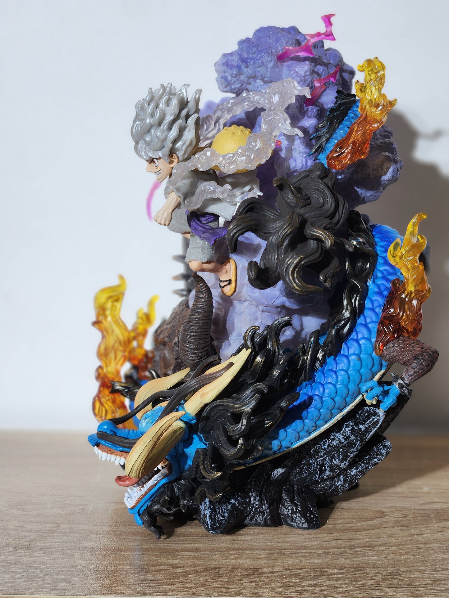 Figurine Luffy Gear 5 One Piece