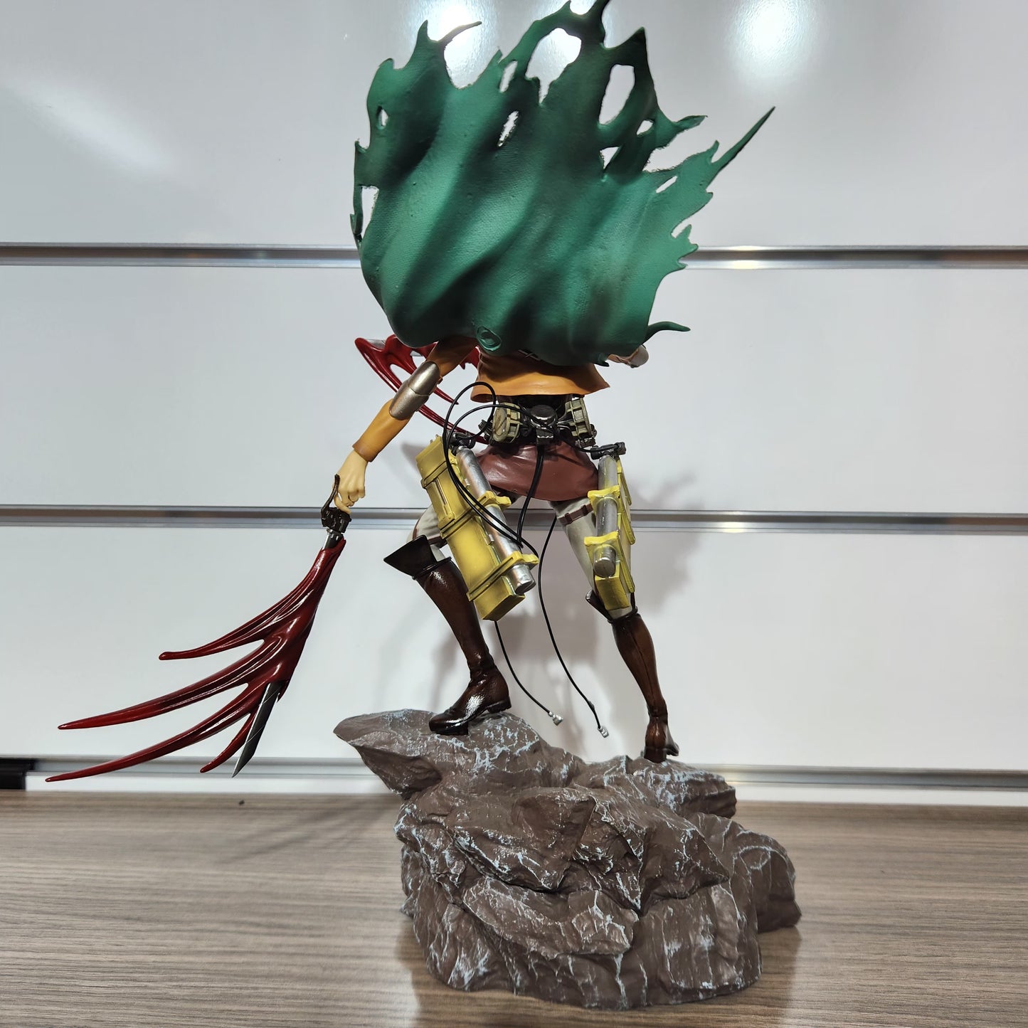 Figurine Levi Attack on titan 35 Cm