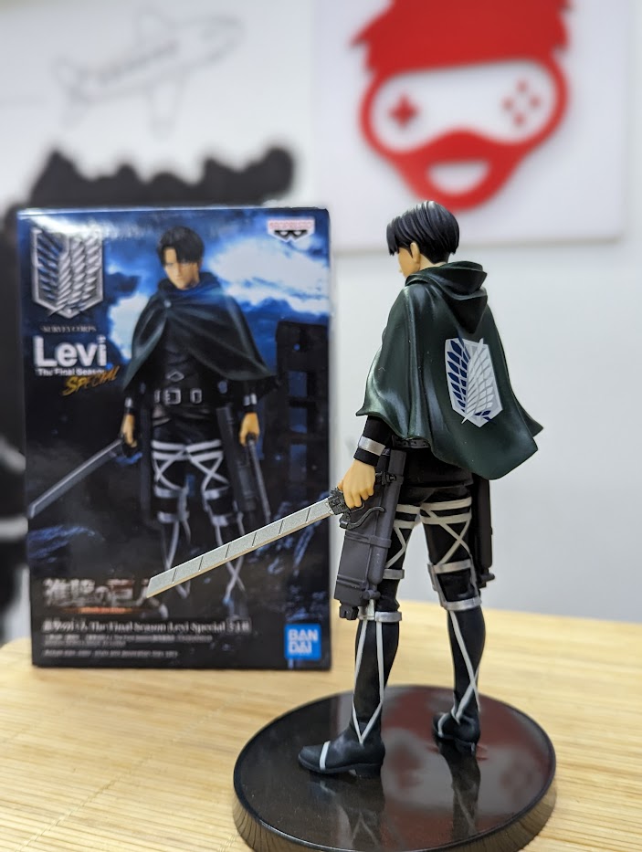 Figurine Attack on titan - Levi  - 16 Cm