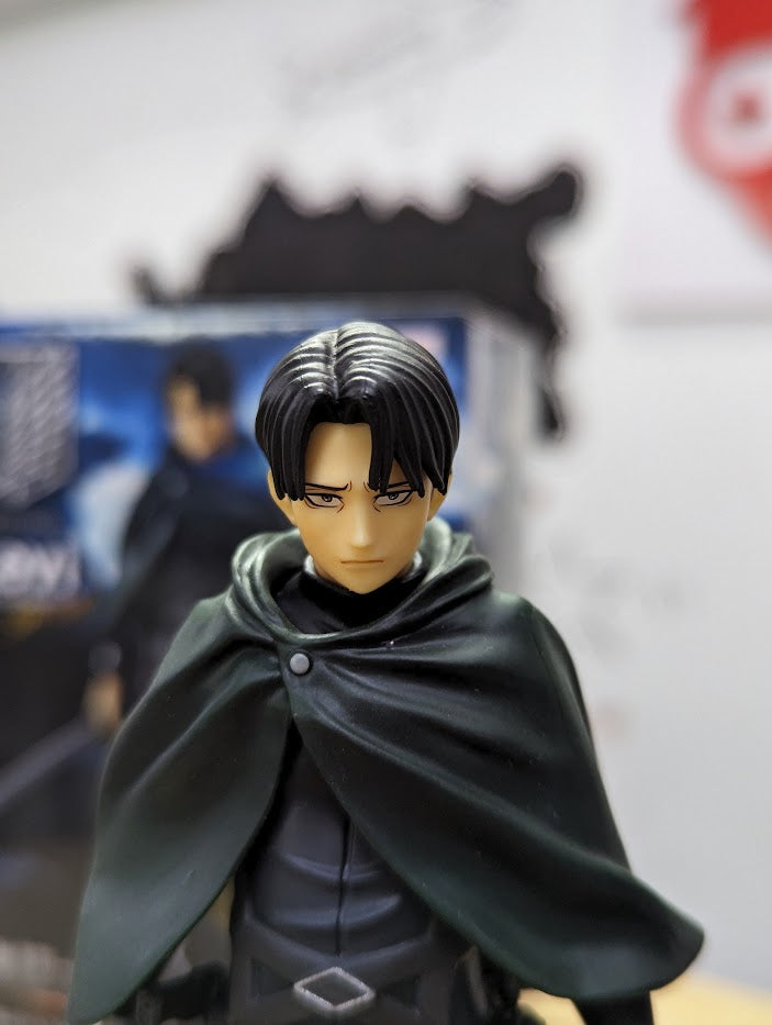 Figurine Attack on titan - Levi  - 16 Cm