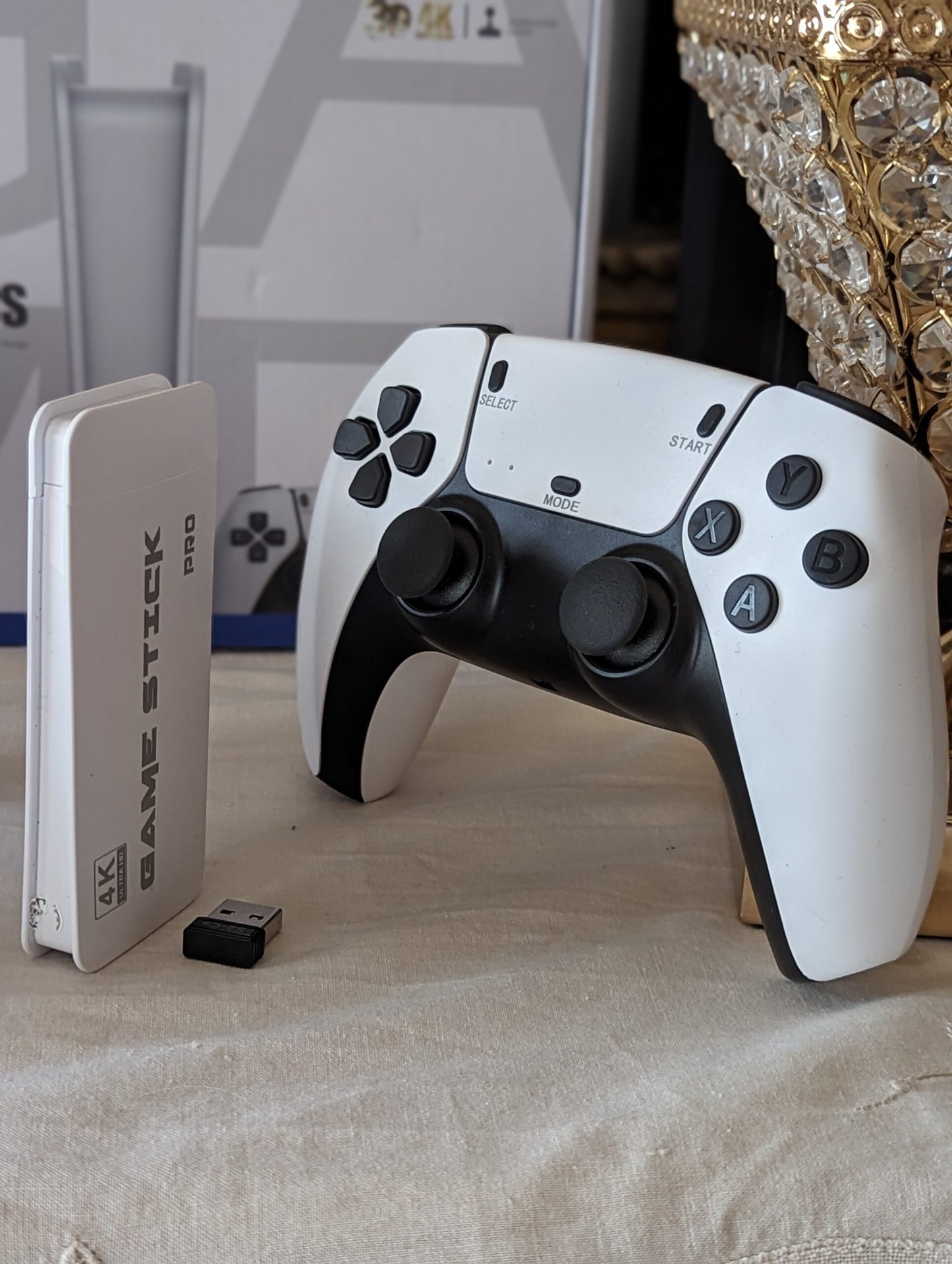 Game Stick Pro + 2x Manettes + 20.000 Jeux Retro