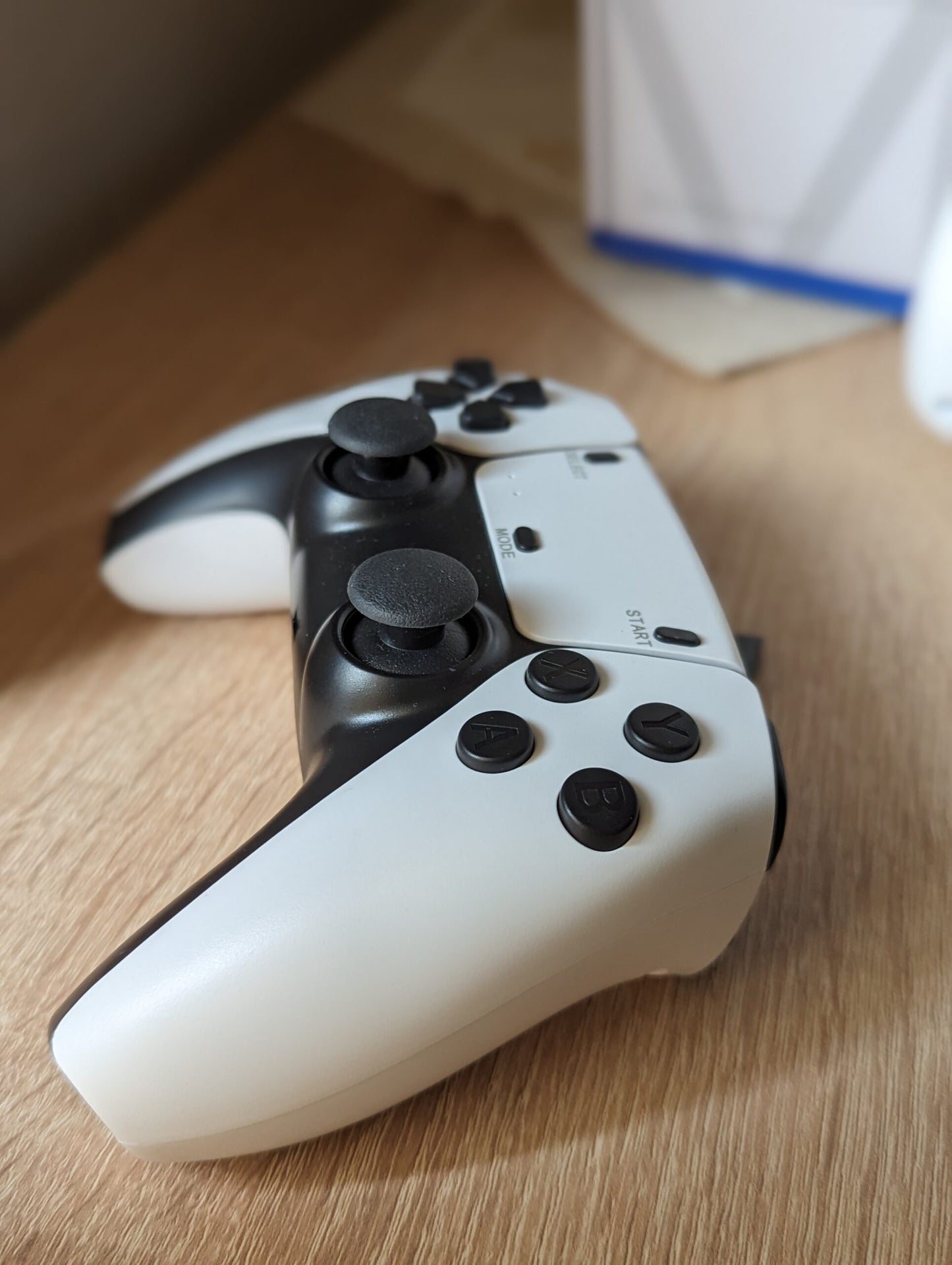 Game Stick Pro + 2x Manettes + 20.000 Jeux Retro