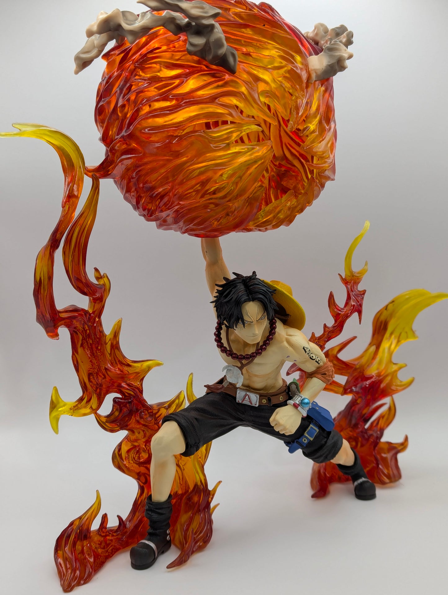 Figurine ACE Boule de Feu - One Piece  (25 cm)