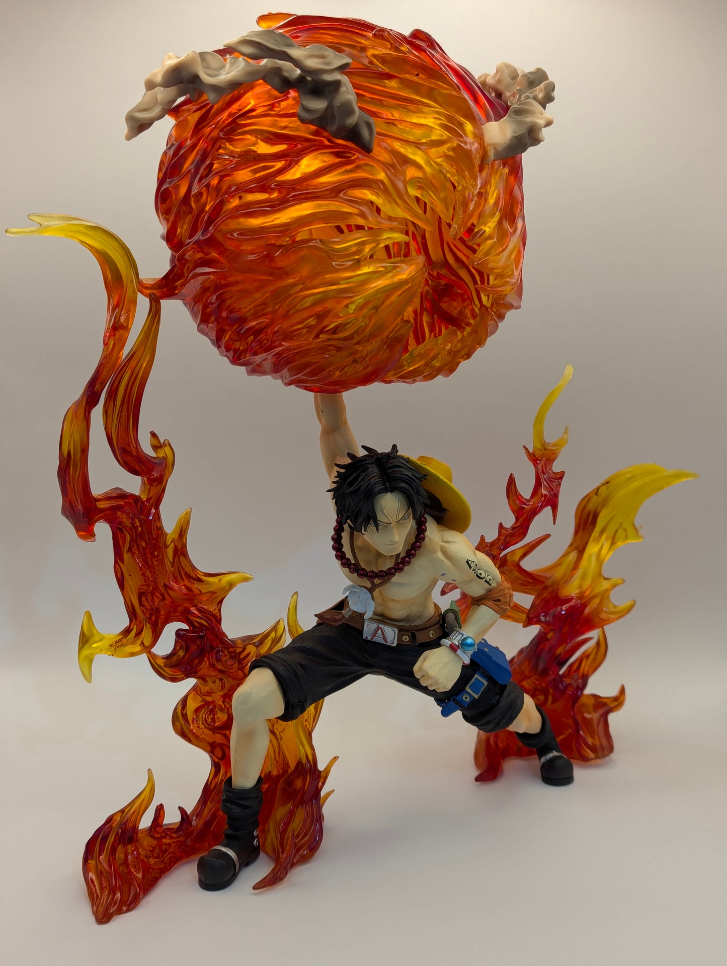 Figurine ACE Boule de Feu - One Piece  (25 cm)
