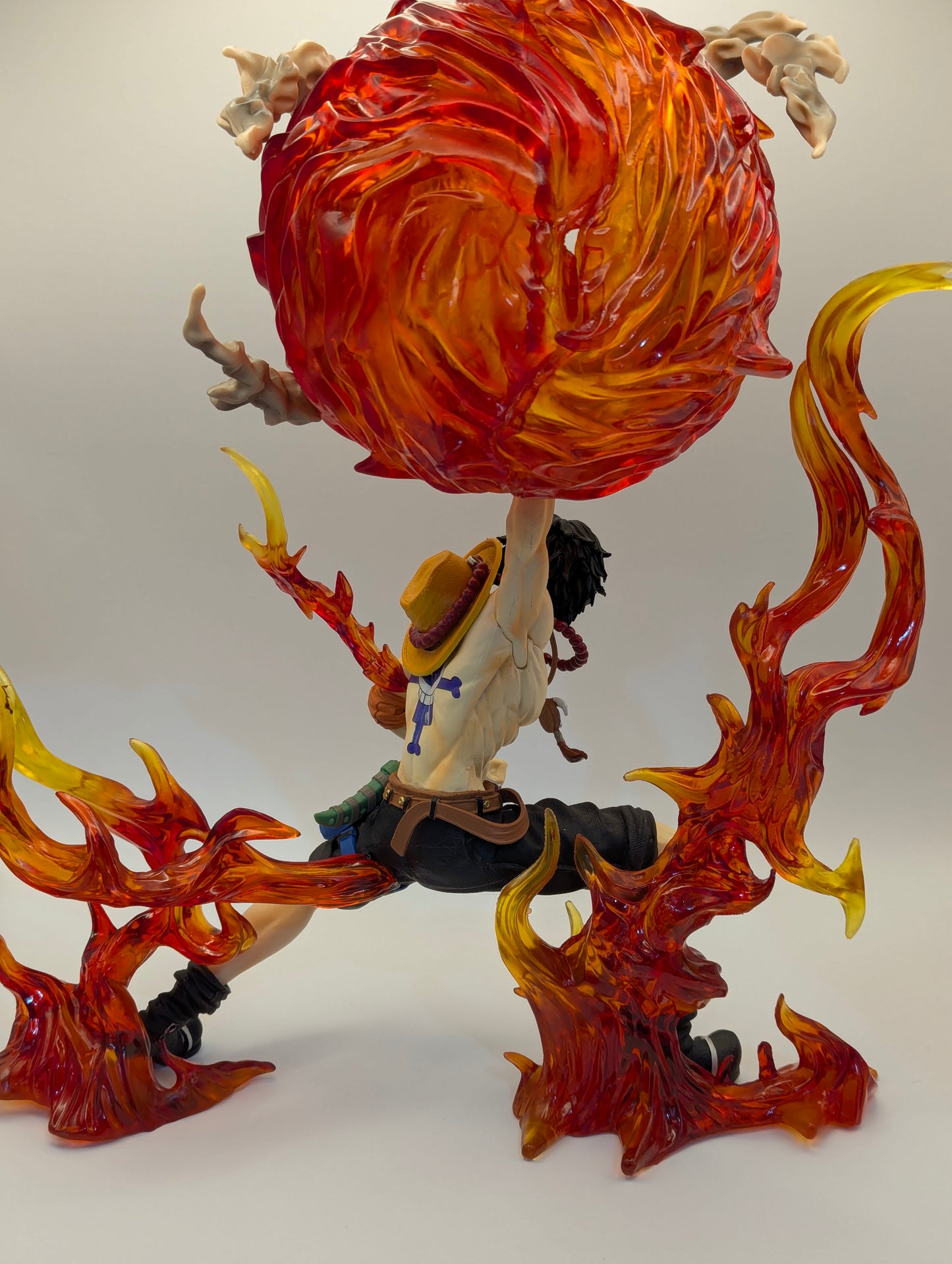 Figurine ACE Boule de Feu - One Piece  (25 cm)