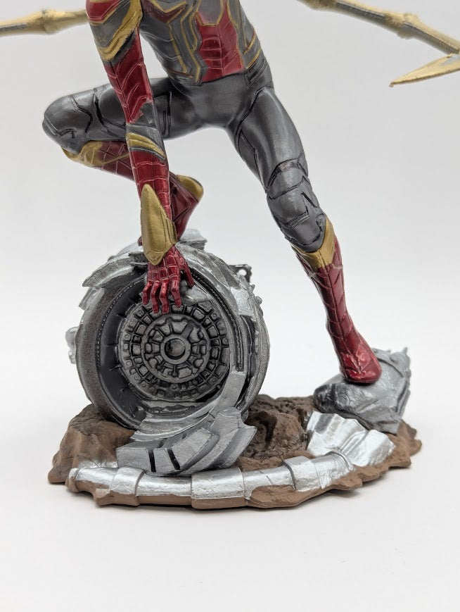 Figurine Spiderman Iron Spider 20 cm