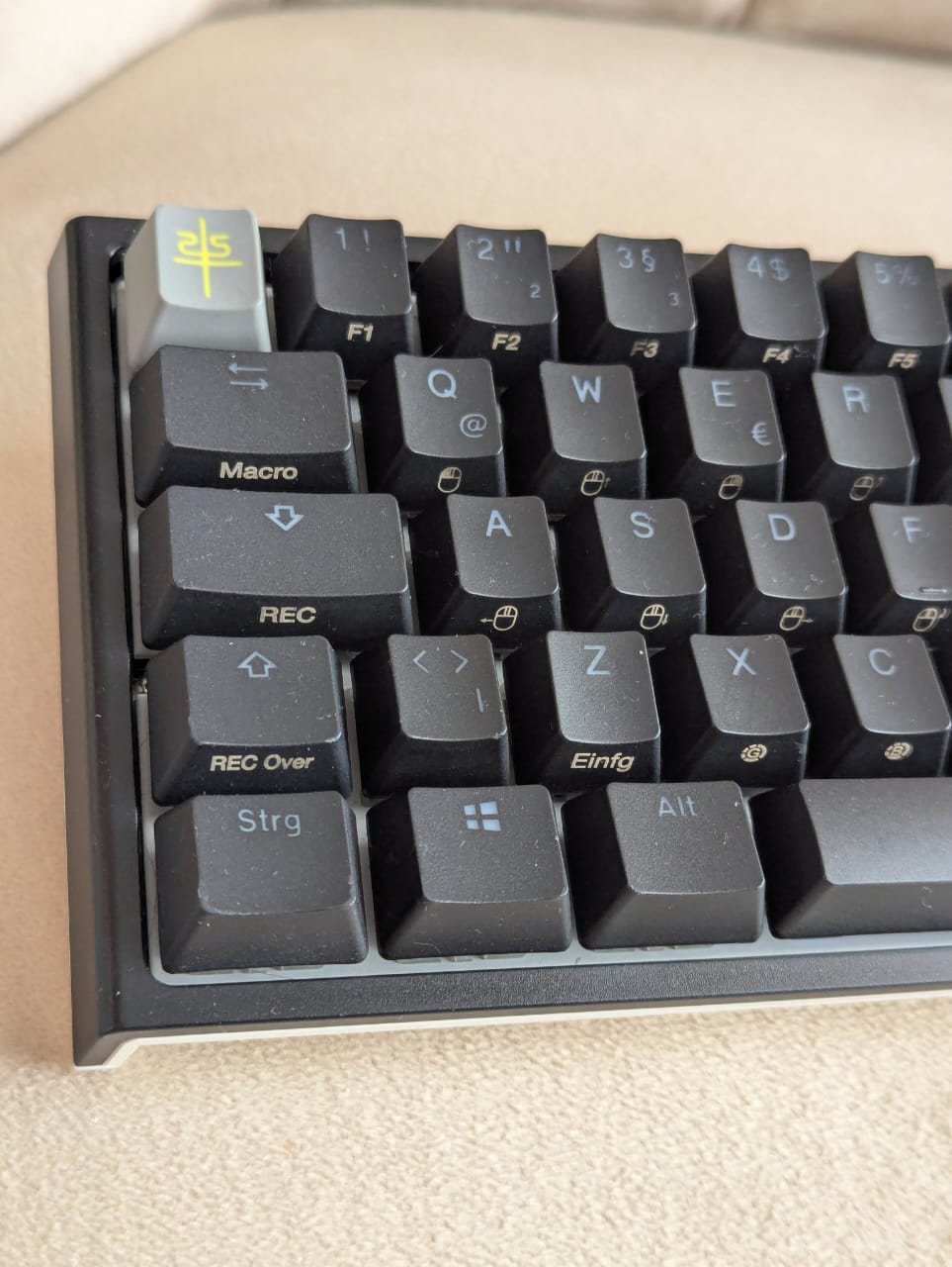 Clavier Ducky One 2 Mini en très bonne état