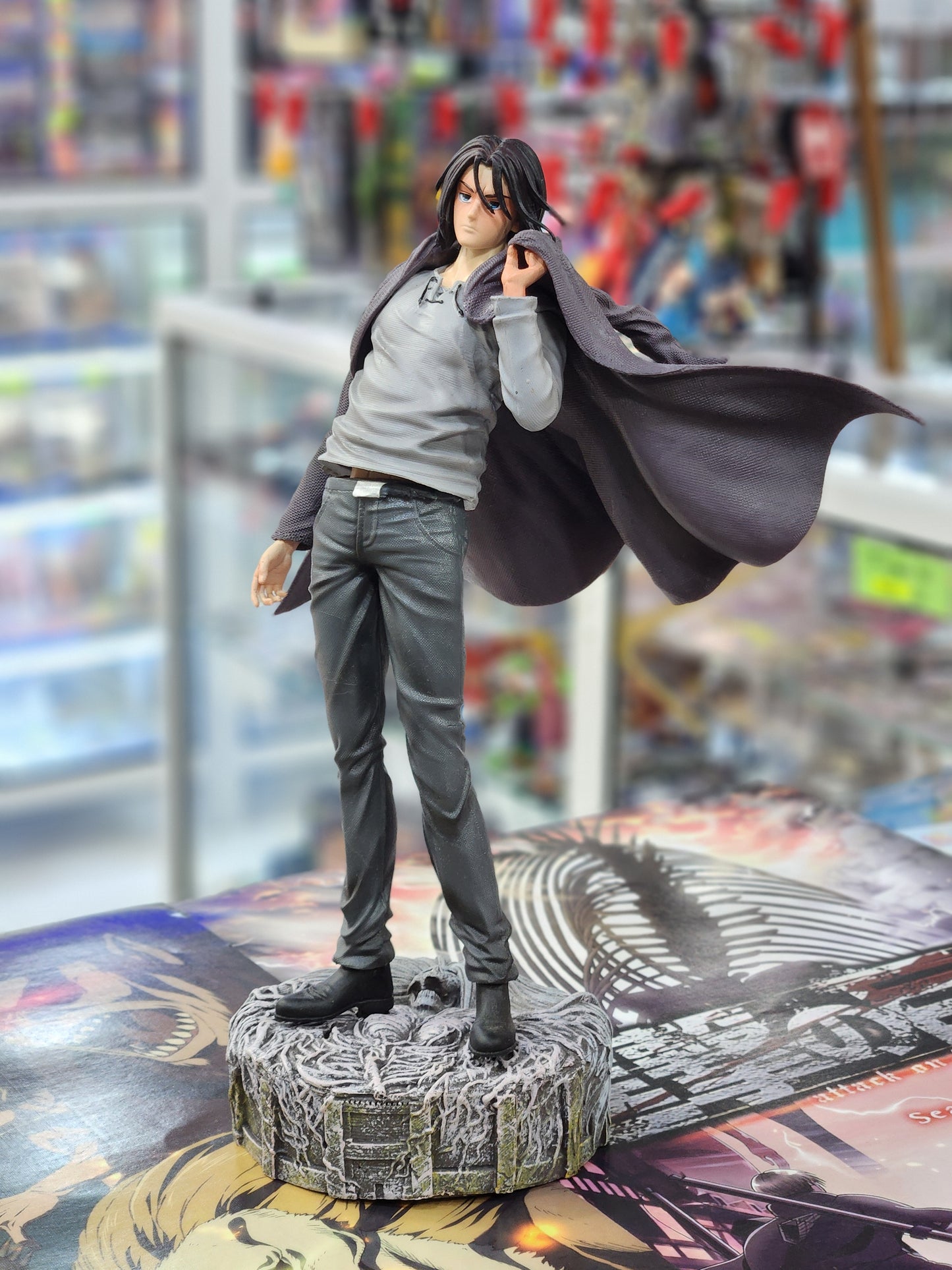 Figurine Eren Jager Attack On Titan 23cm