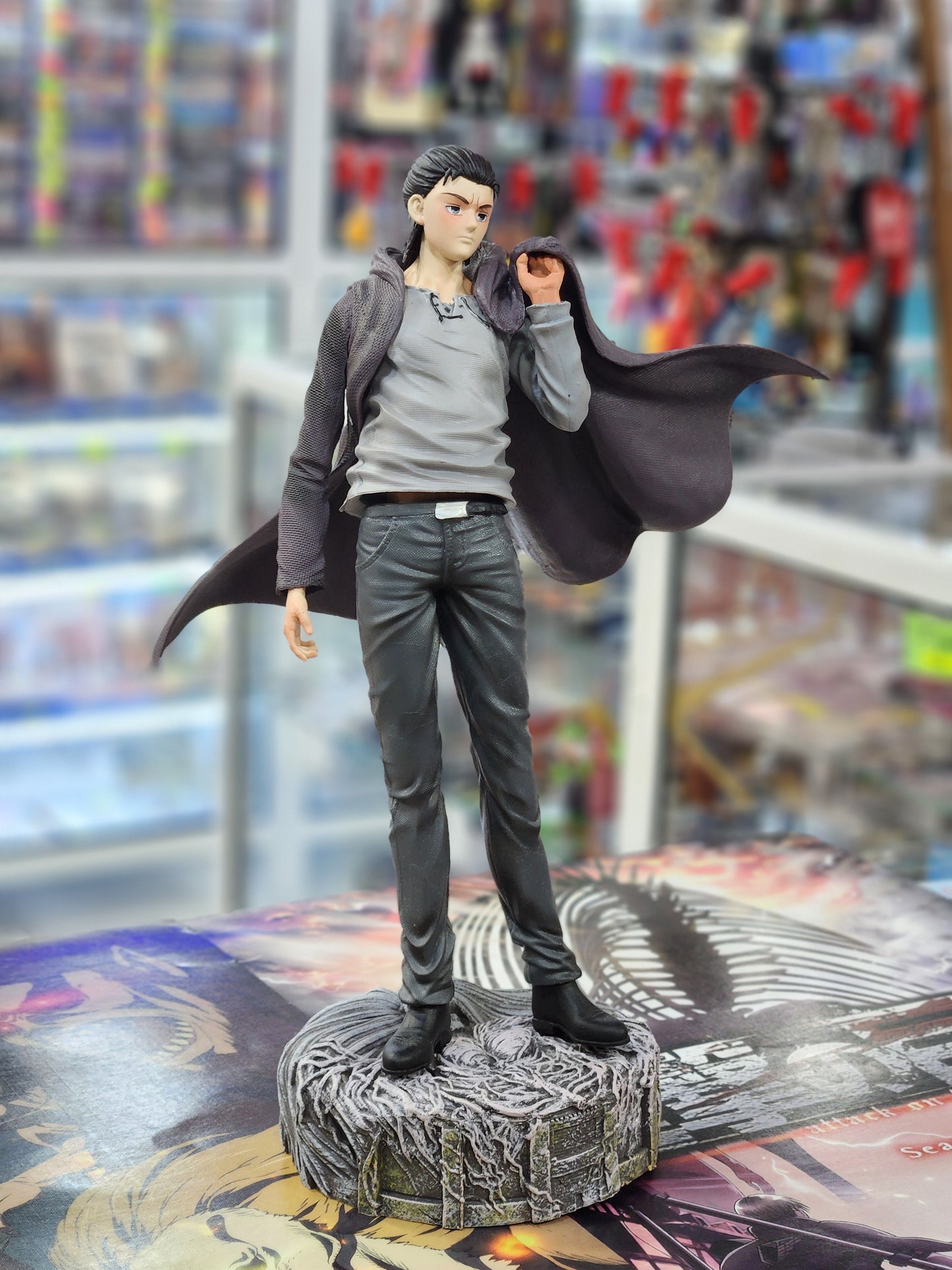 Figurine Eren Jager Attack On Titan 23cm