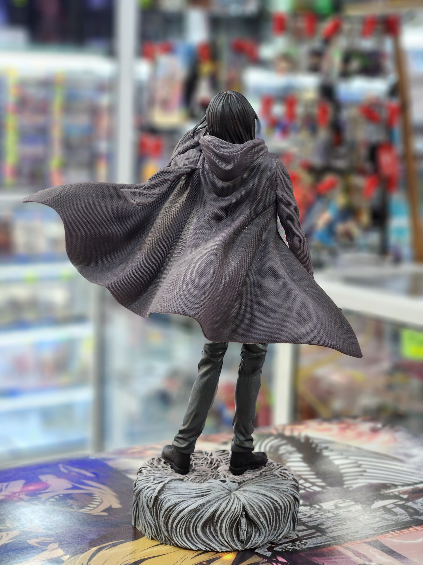Figurine Eren Jager Attack On Titan 23cm