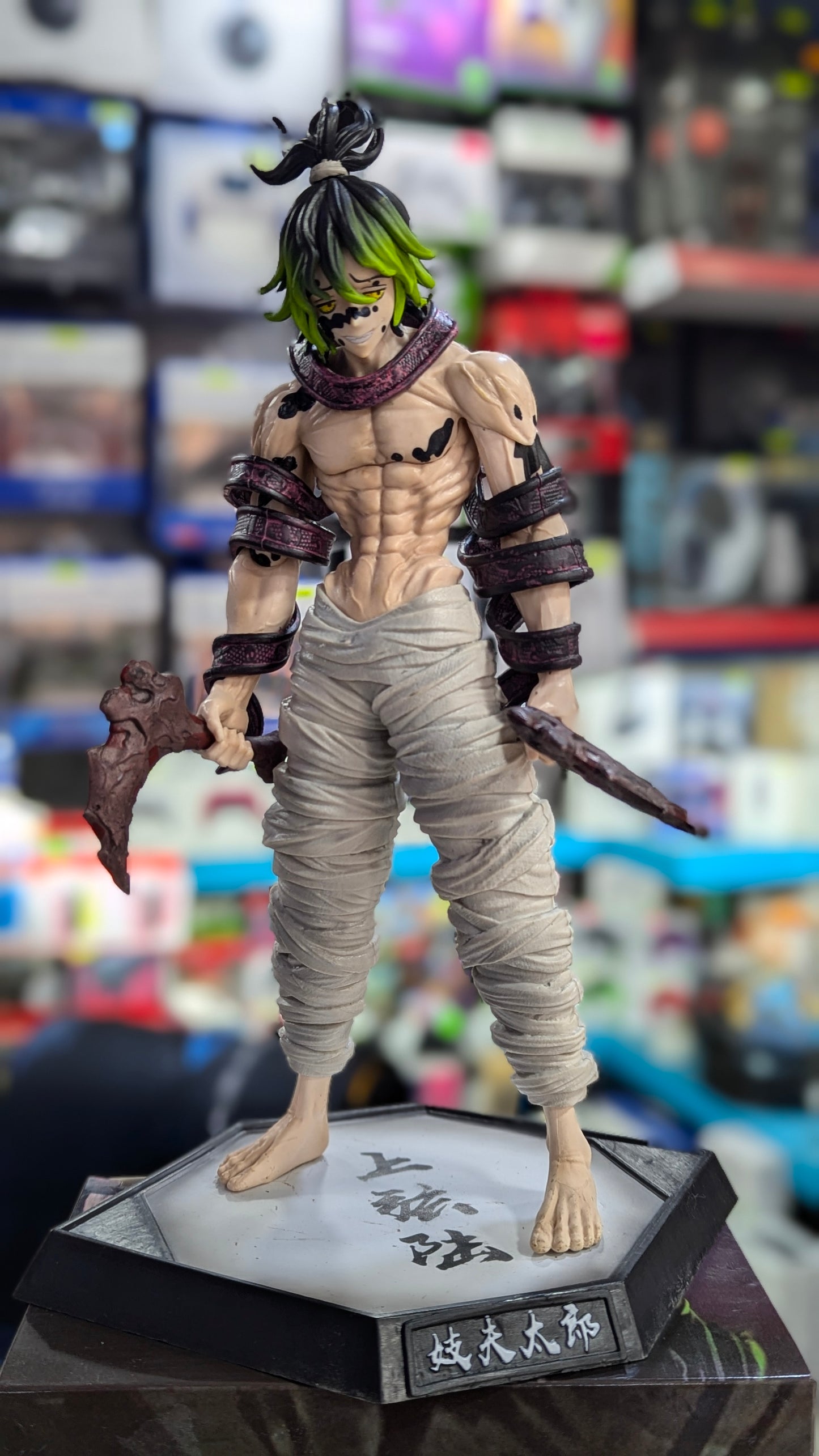 Figurine Demon Slayer | Gyutaro (32 cm)