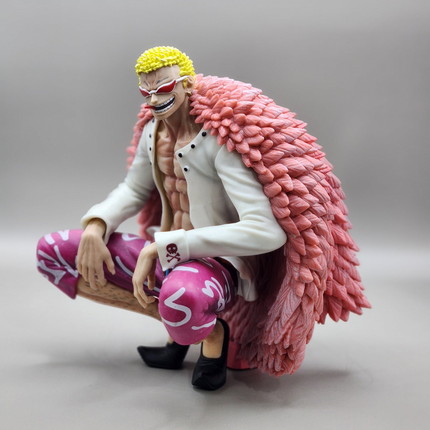 Figurine Doflamingo (20 cm) - One Piece