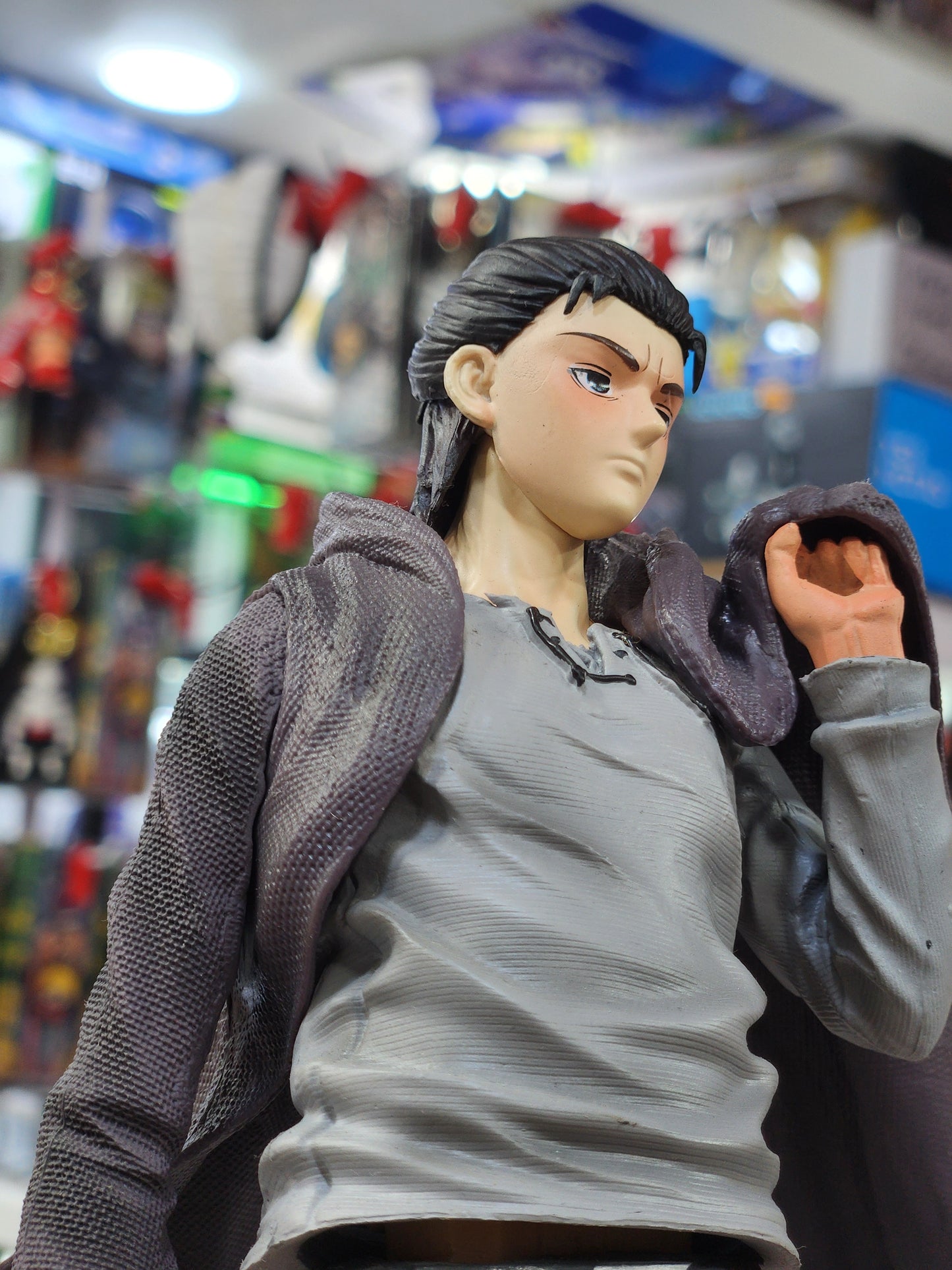 Figurine Eren Jager Attack On Titan 23cm