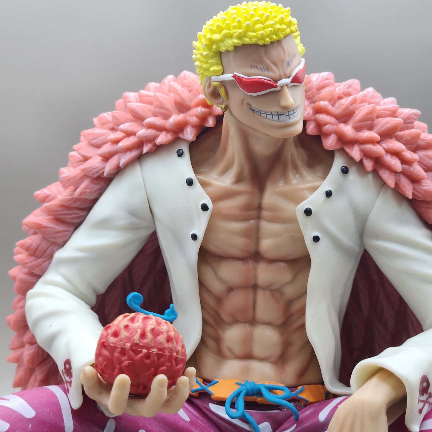 Figurine Doflamingo (20 cm) - One Piece