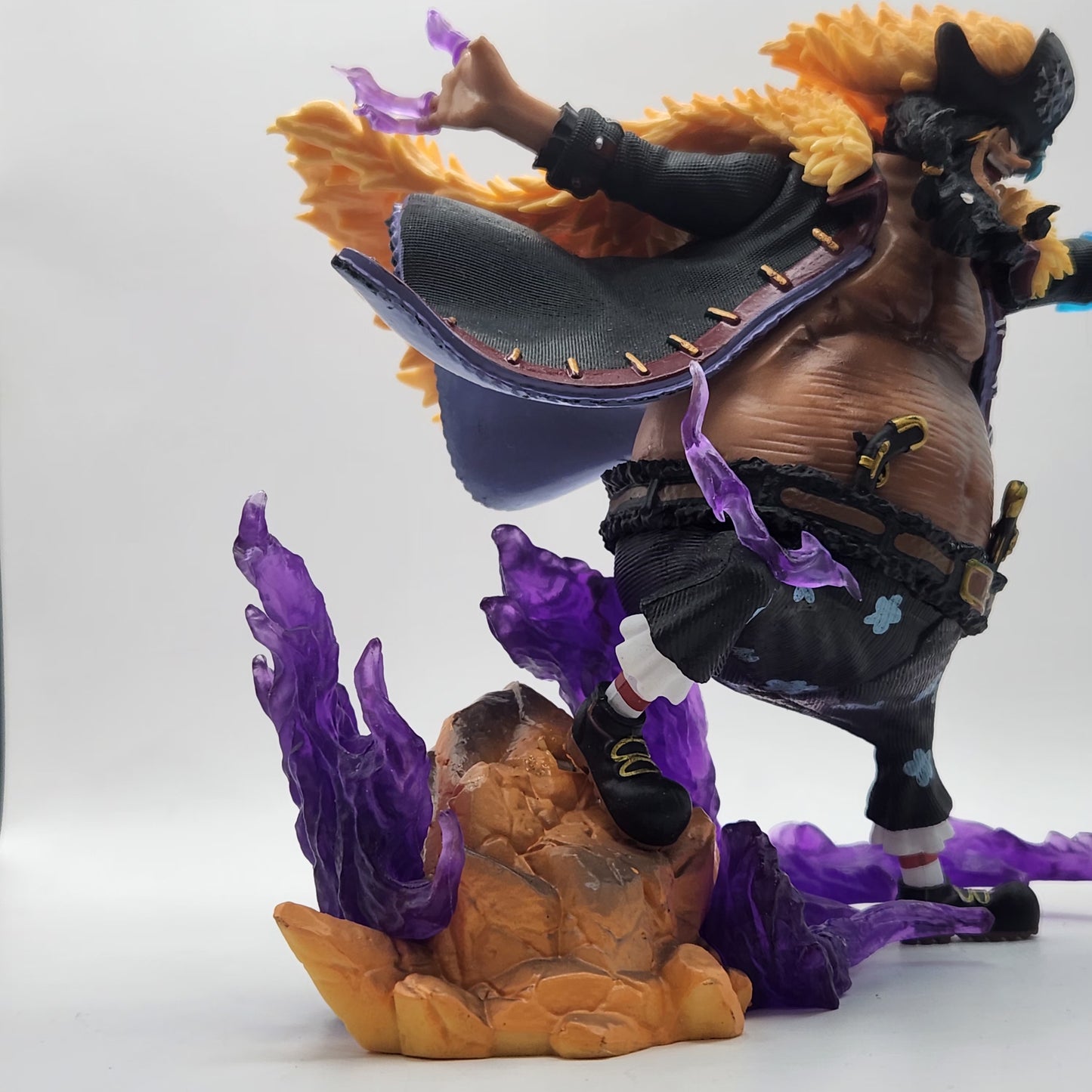 Figurine marshall D.Teach 17cm  (manque Quelques pièces)