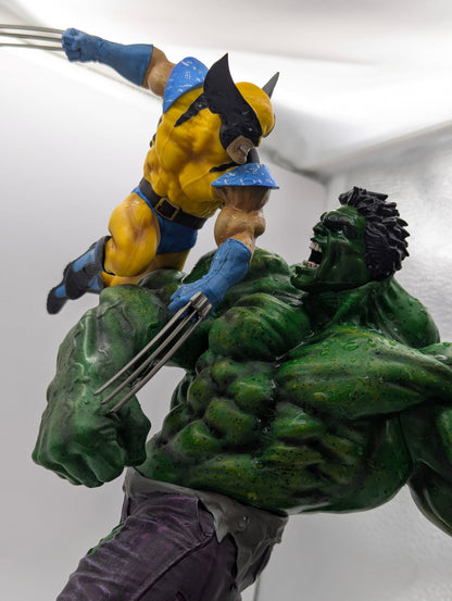 Figurine Hulk vs Wolverine 30 cm
