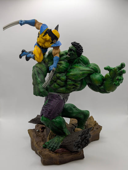 Figurine Hulk vs Wolverine 30 cm