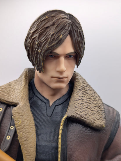 Figurine Leon S Kennedy -Resident Evil 4- 29cm