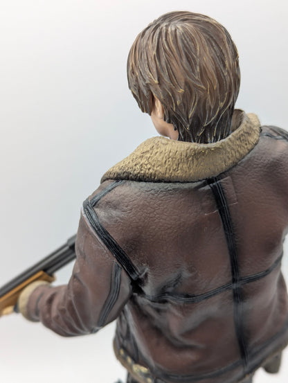 Figurine Leon S Kennedy -Resident Evil 4- 29cm