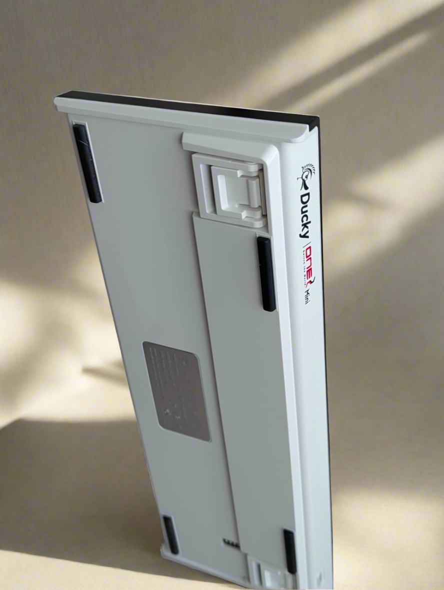 Clavier Ducky One 2 Mini en très bonne état