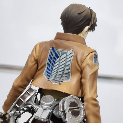 Figurine Eren Jager 23 cm