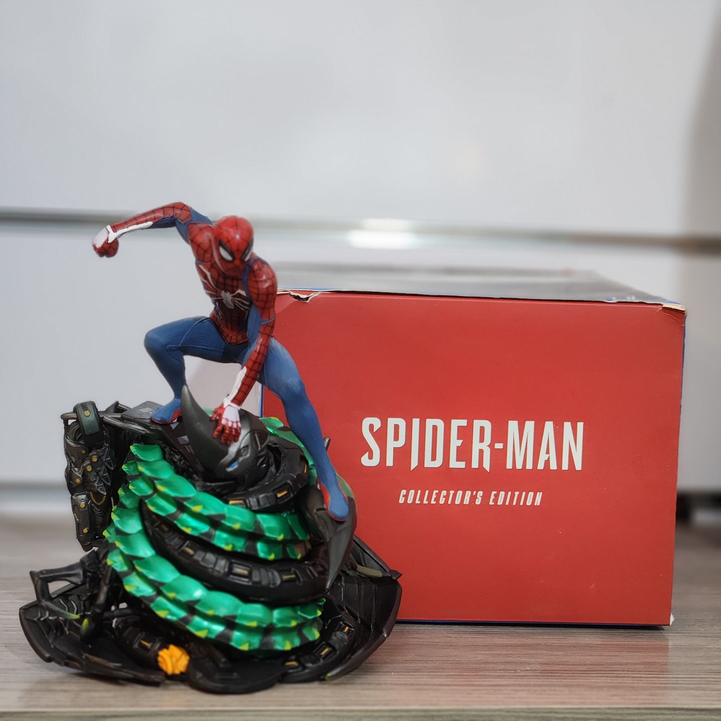 Figurine Spider man ps4 Box 19 cm