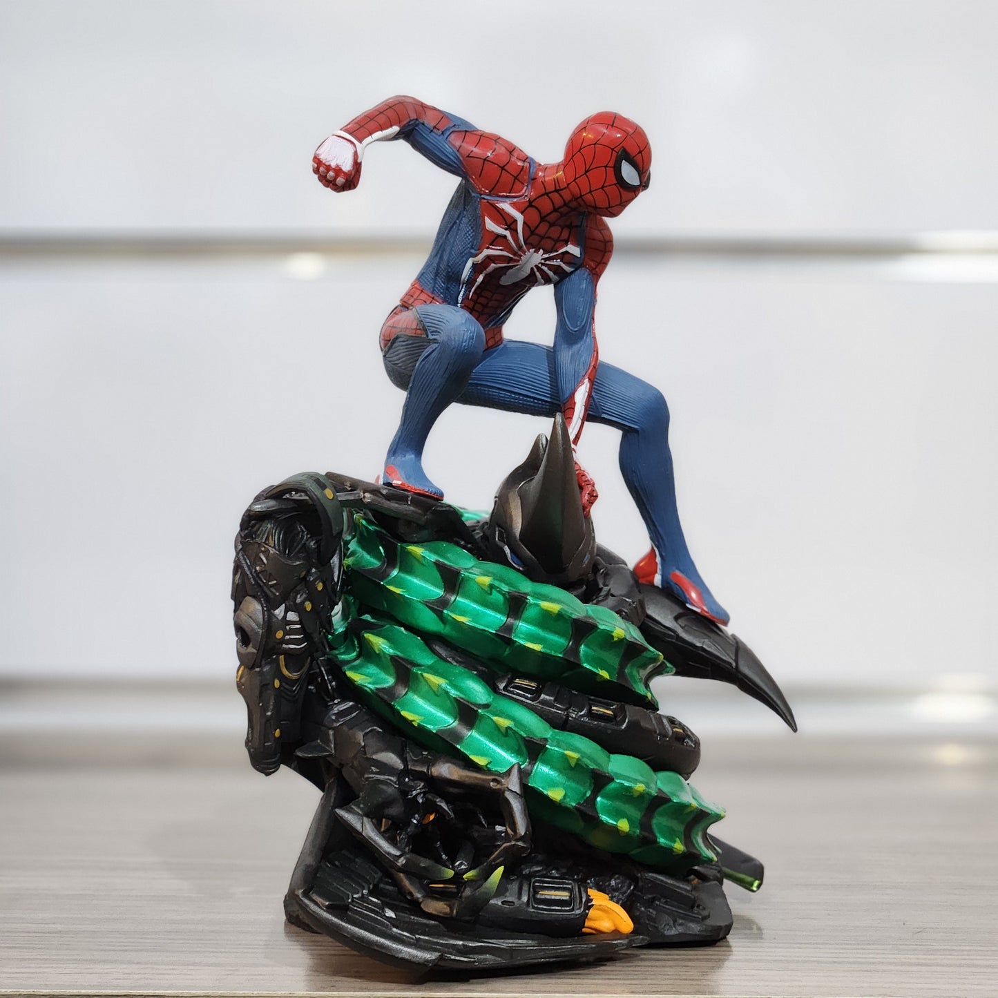 Figurine Spider man ps4 Box 19 cm