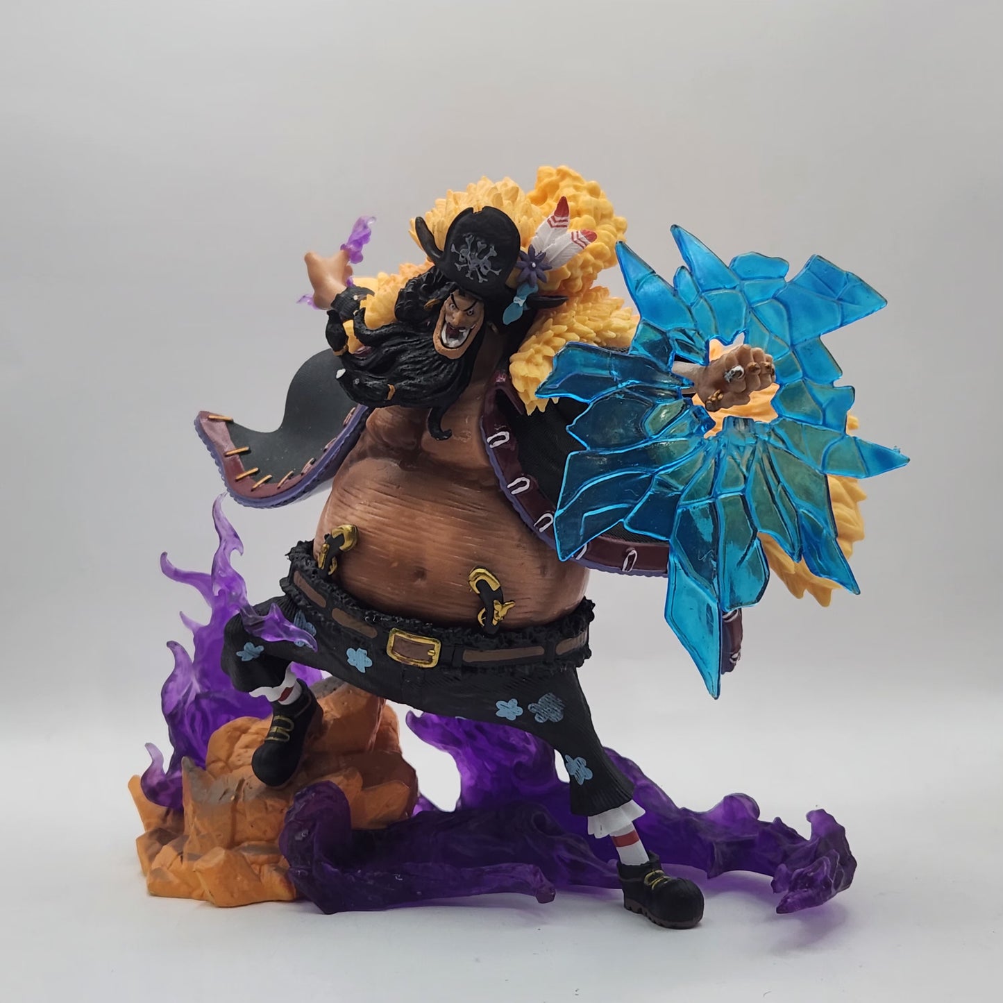 Figurine marshall D.Teach 17cm  (manque Quelques pièces)